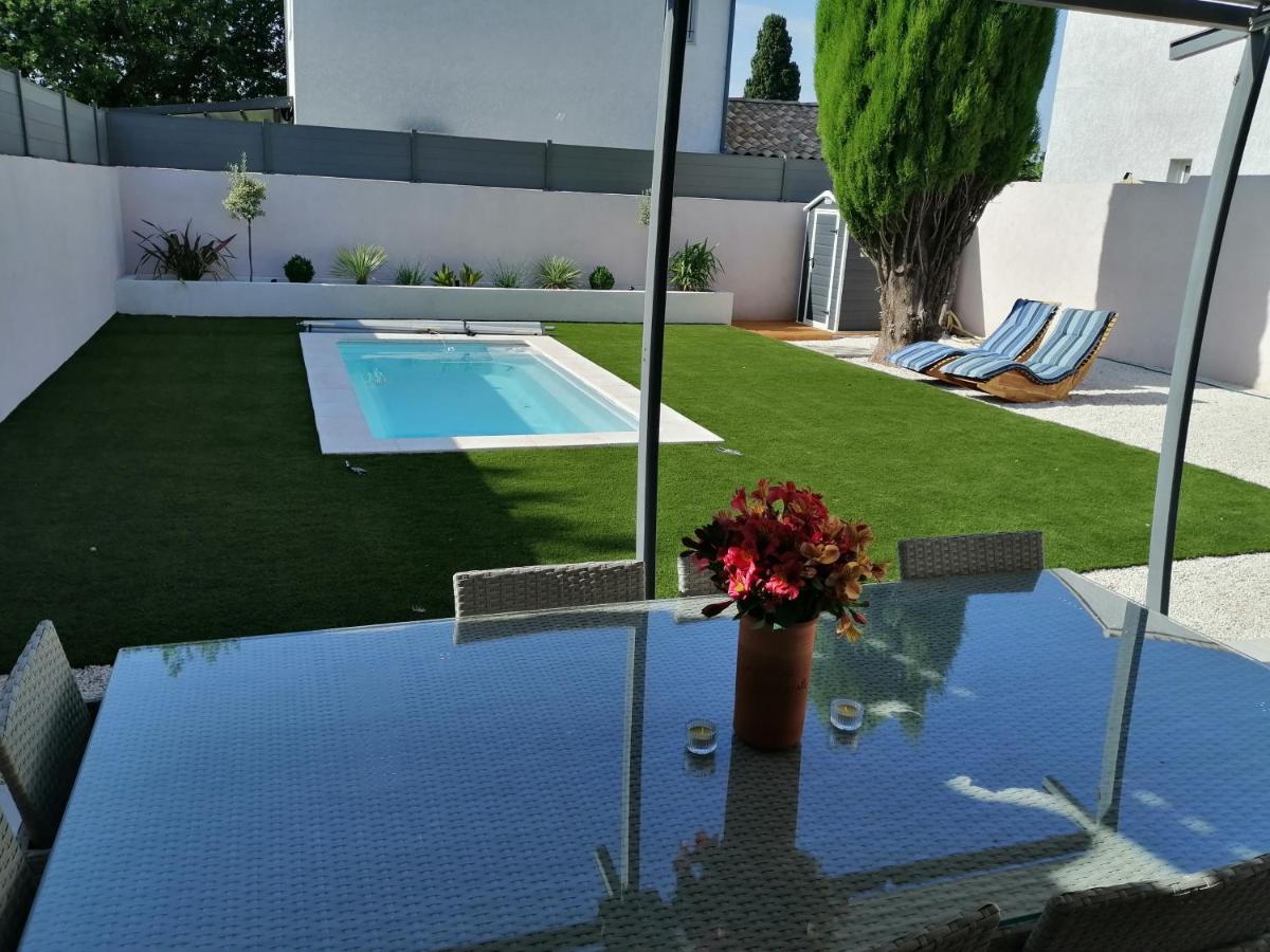 Jas Dou Felibrige Bed & Breakfast Puget-Ville Dış mekan fotoğraf