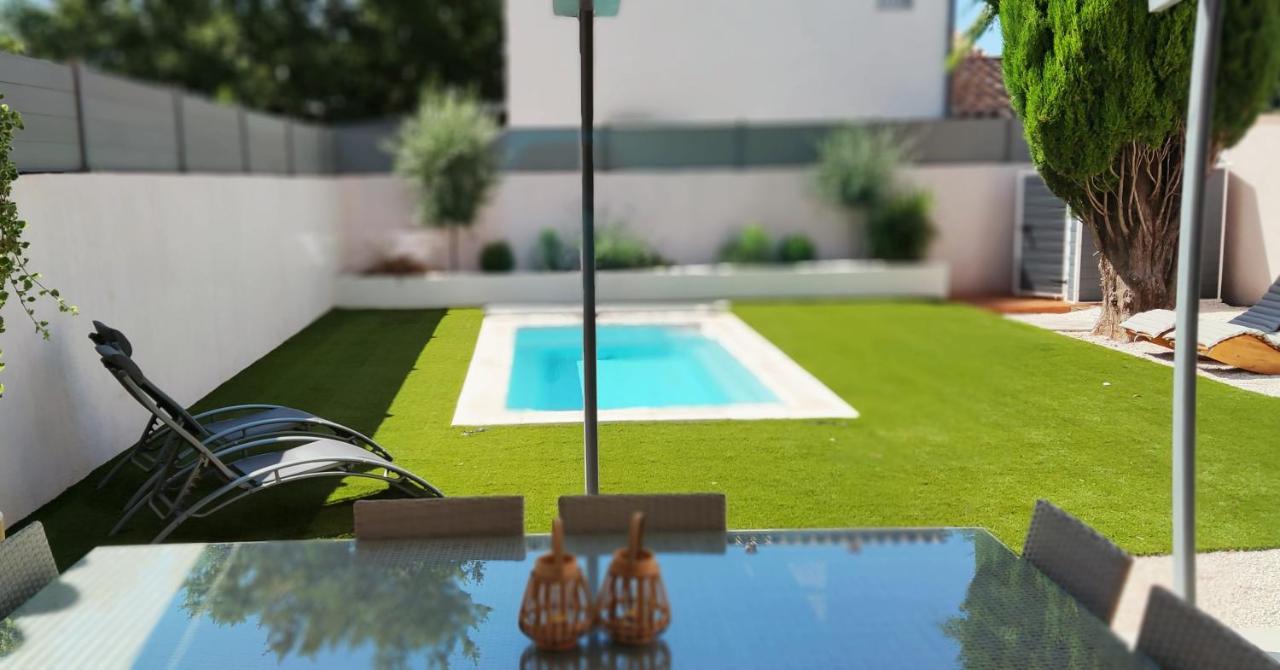 Jas Dou Felibrige Bed & Breakfast Puget-Ville Dış mekan fotoğraf